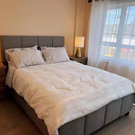 Brand New Luxury 2-Bedroom Townhouse. Duncan Exterior photo