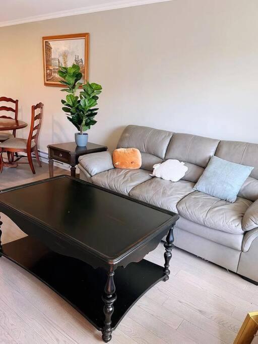 Brand New Luxury 2-Bedroom Townhouse. Duncan Exterior photo